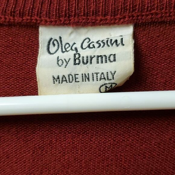 Vintage, Oleg Cassini Womans , Wool Blend Red Vneck Sweater, Size  Medium - Picture 2 of 4